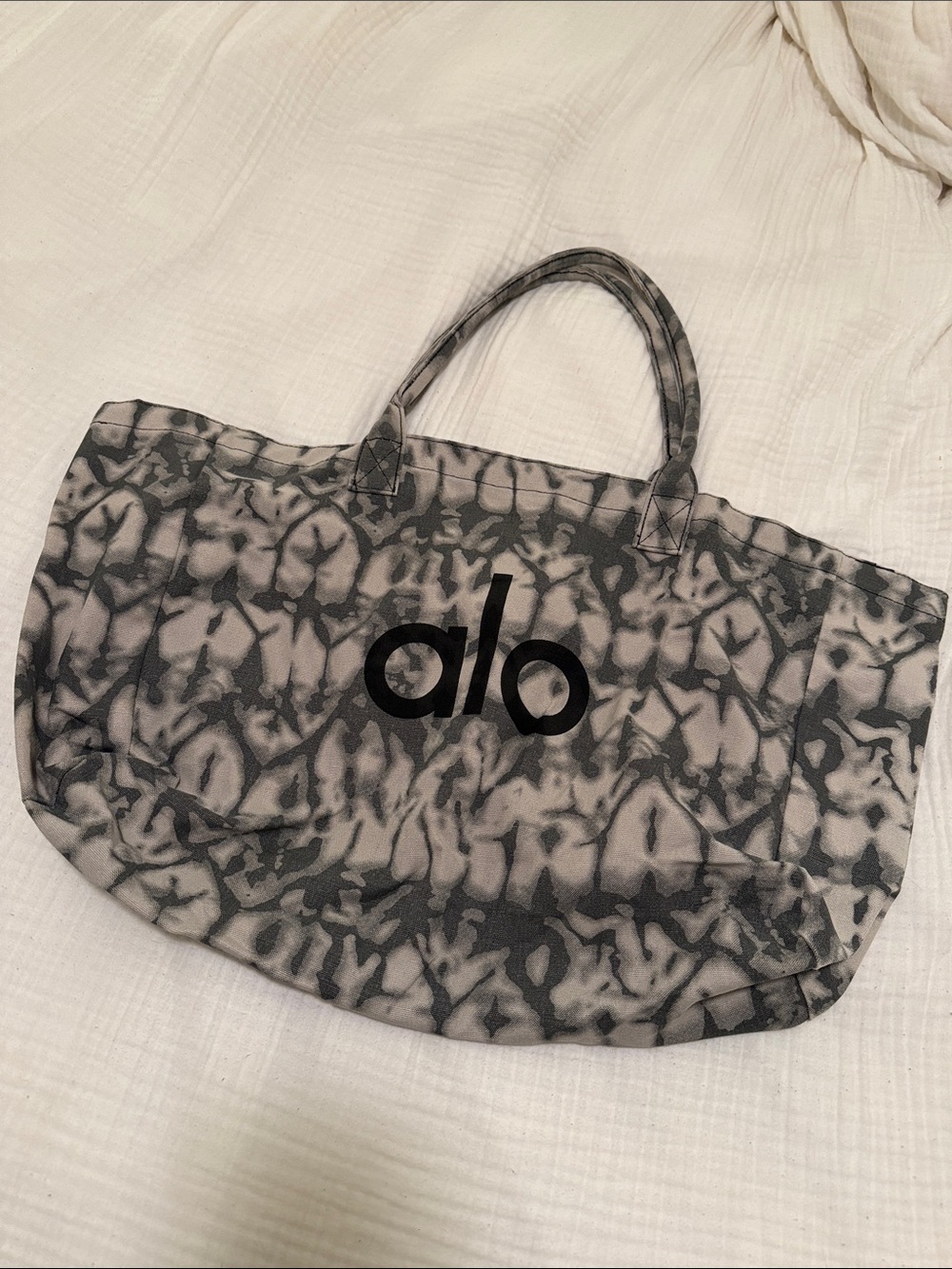 ALO Yoga Charcoal Tie-Dye Tote Bag